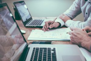 Croyances limitantes : pourquoi tu travailles dur sans vraiment avancer